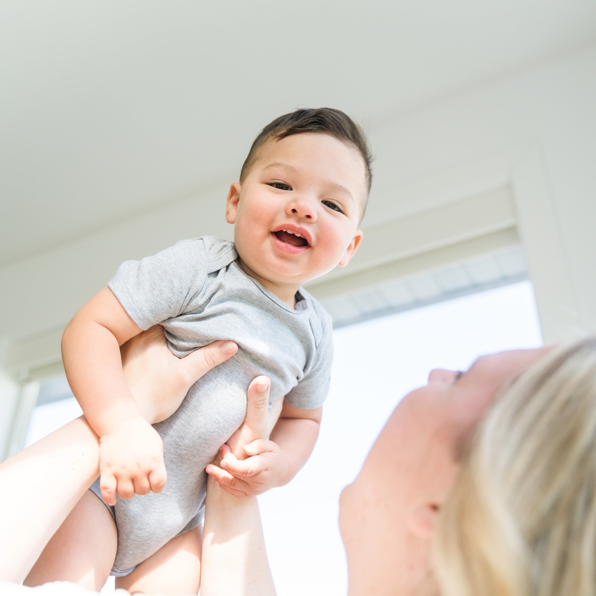 Short Sleeve Classic Bodysuits - Heather Gray