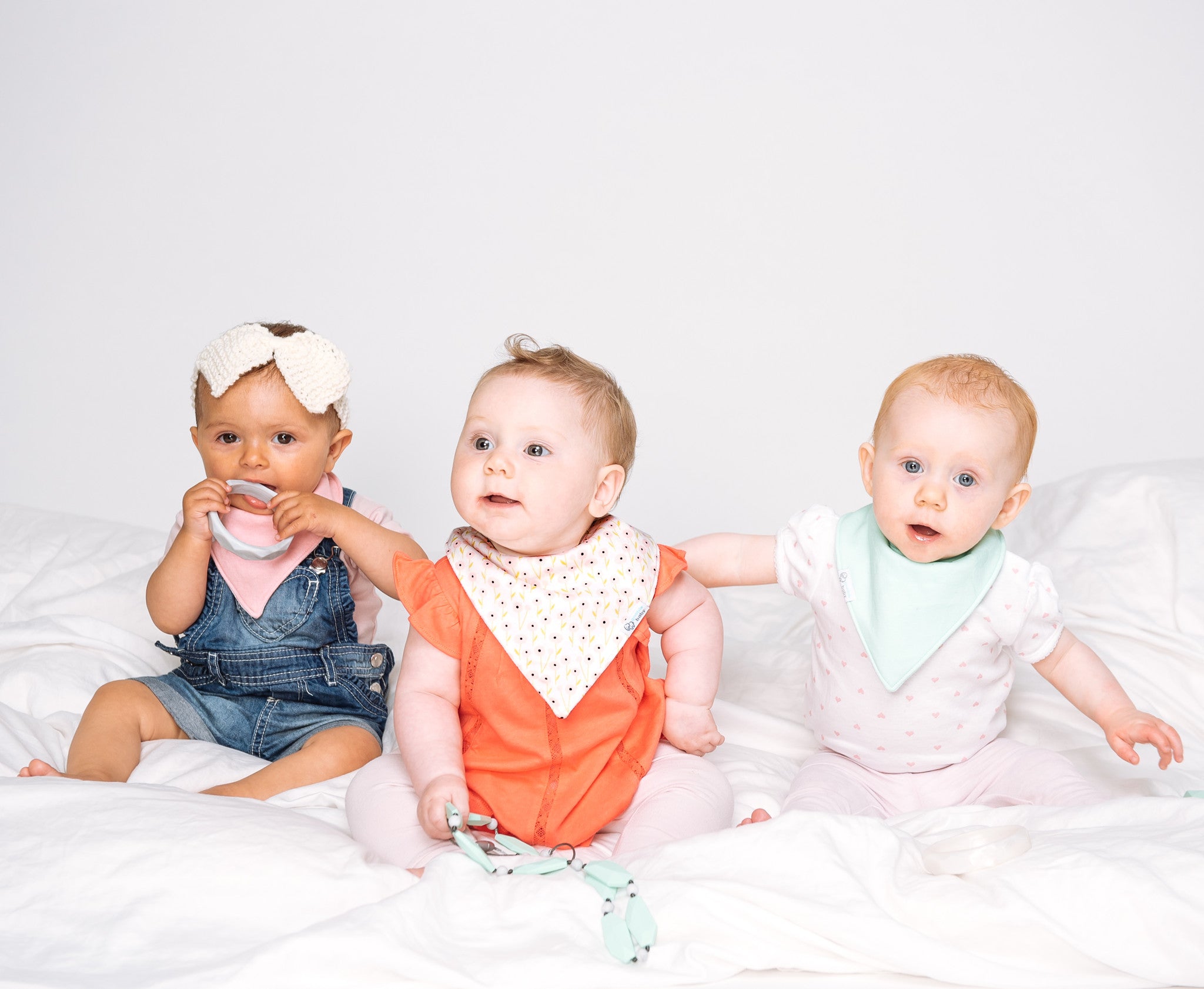 Reversible & Waterproof Cotton Bandana Bibs - Mint/Pink Puppy