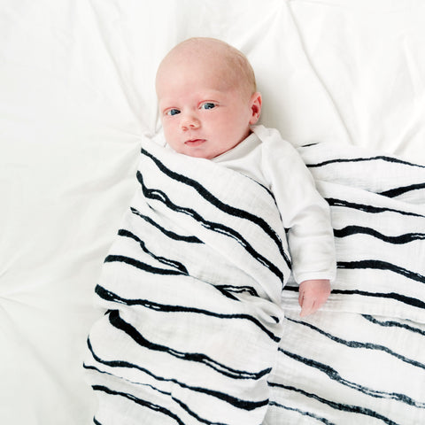 Organic Cotton Muslin Swaddle Blanket - Wavy Lines